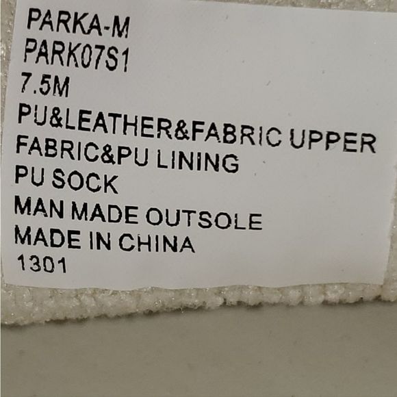 Steve Madden Parka-M Low Top Studded Side Zip Sneaker NWOT - Picture 3 of 8